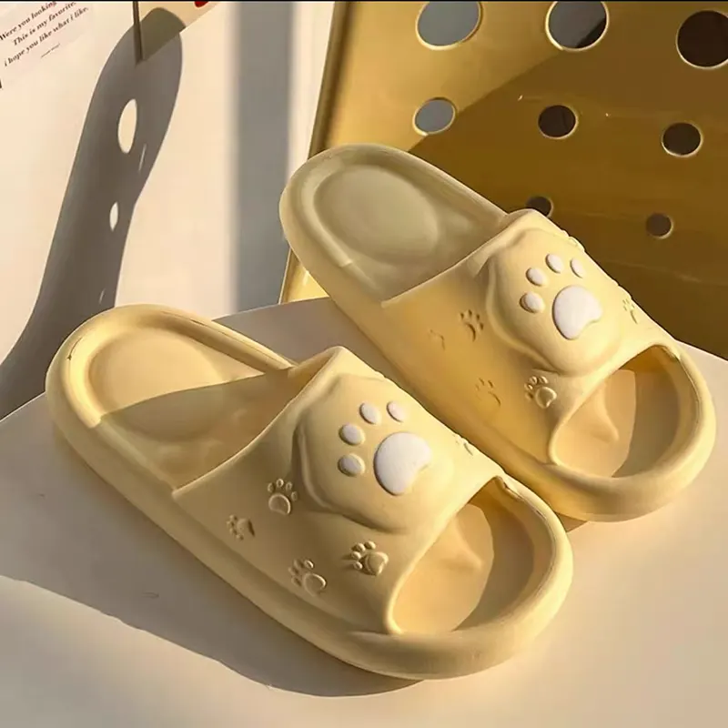 Lindas zapatillas de huella