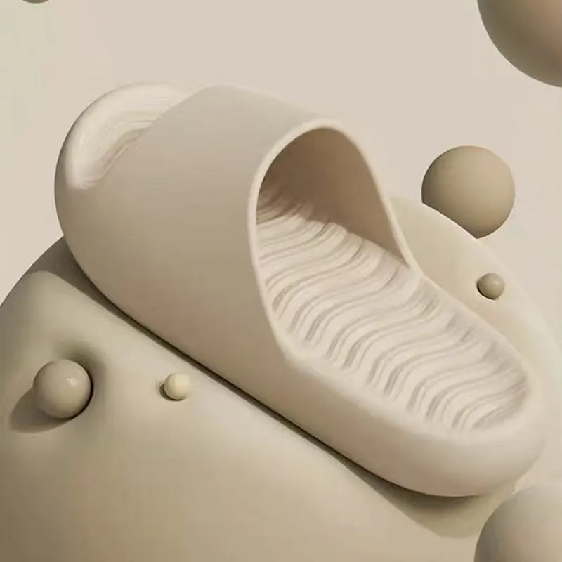 Zapatillas de color sólidas con suela gruesa