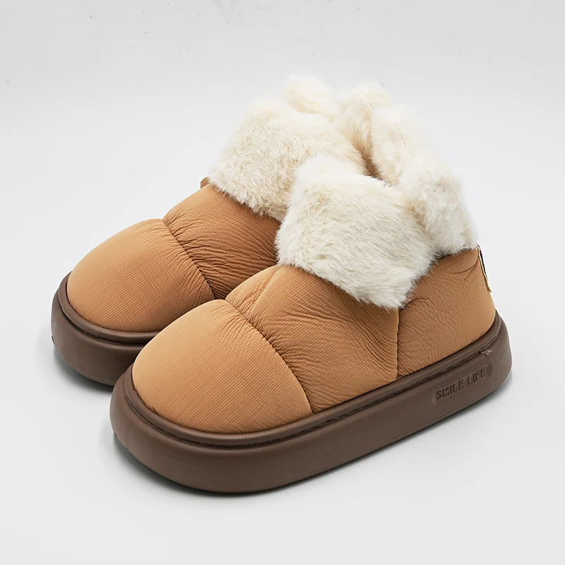 Botas de nieve a mitad de la oreja vertical